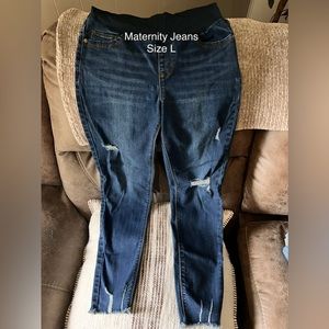 Maternity jeans and leggings